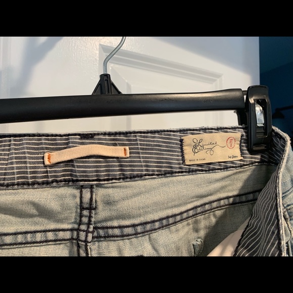 Gap jeans... limited edition.. classic! - Picture 4 of 4